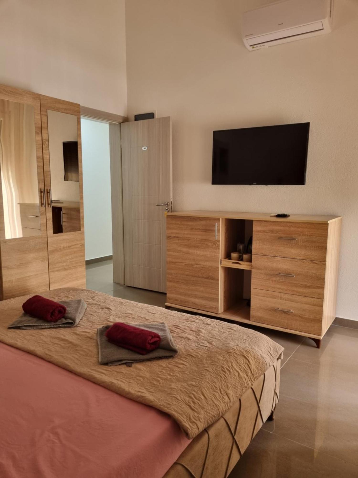 Apartmani Mihailovic Будва Экстерьер фото