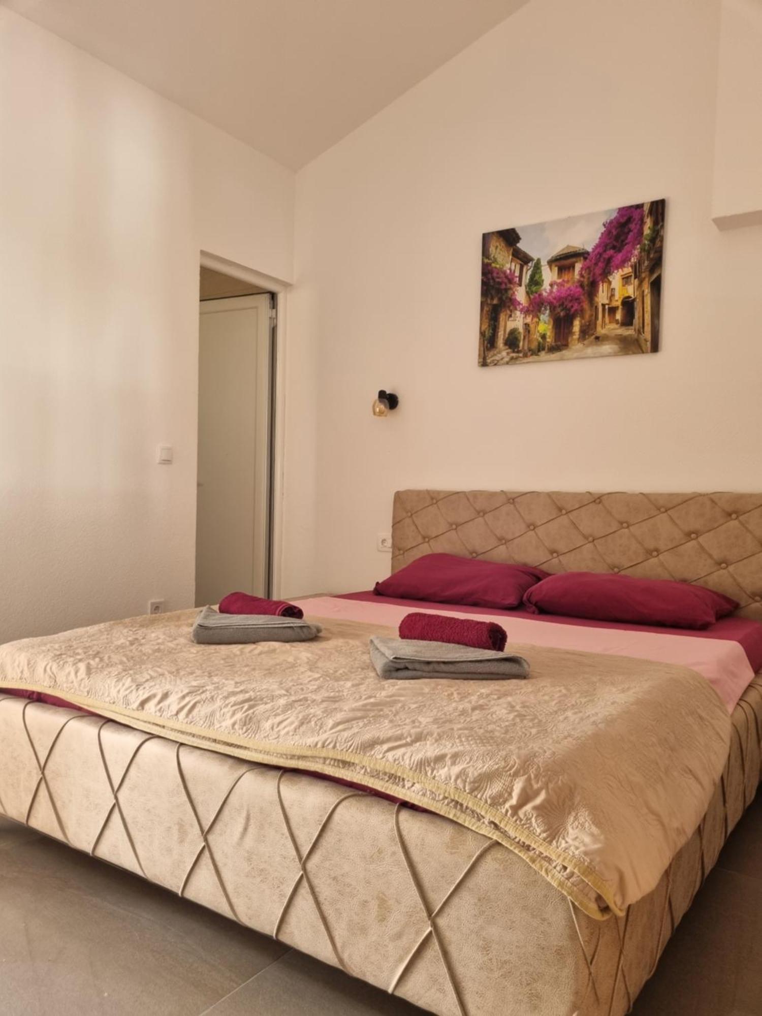 Apartmani Mihailovic Будва Экстерьер фото