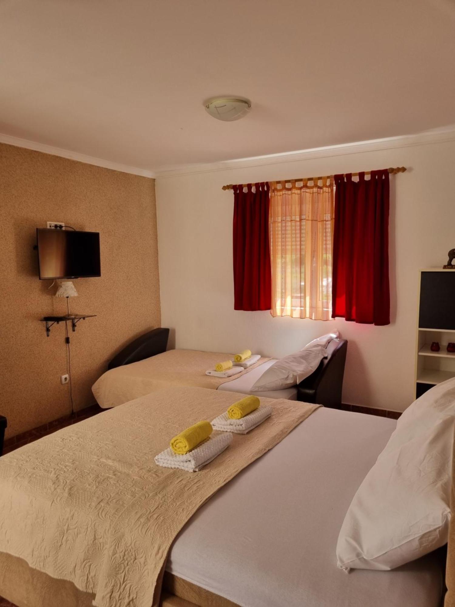 Apartmani Mihailovic Будва Экстерьер фото