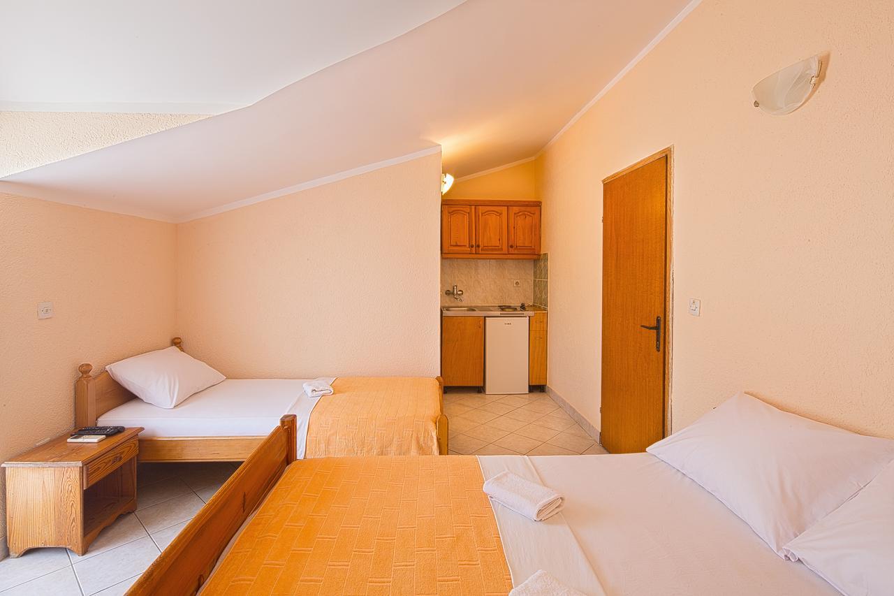 Apartmani Mihailovic Будва Экстерьер фото
