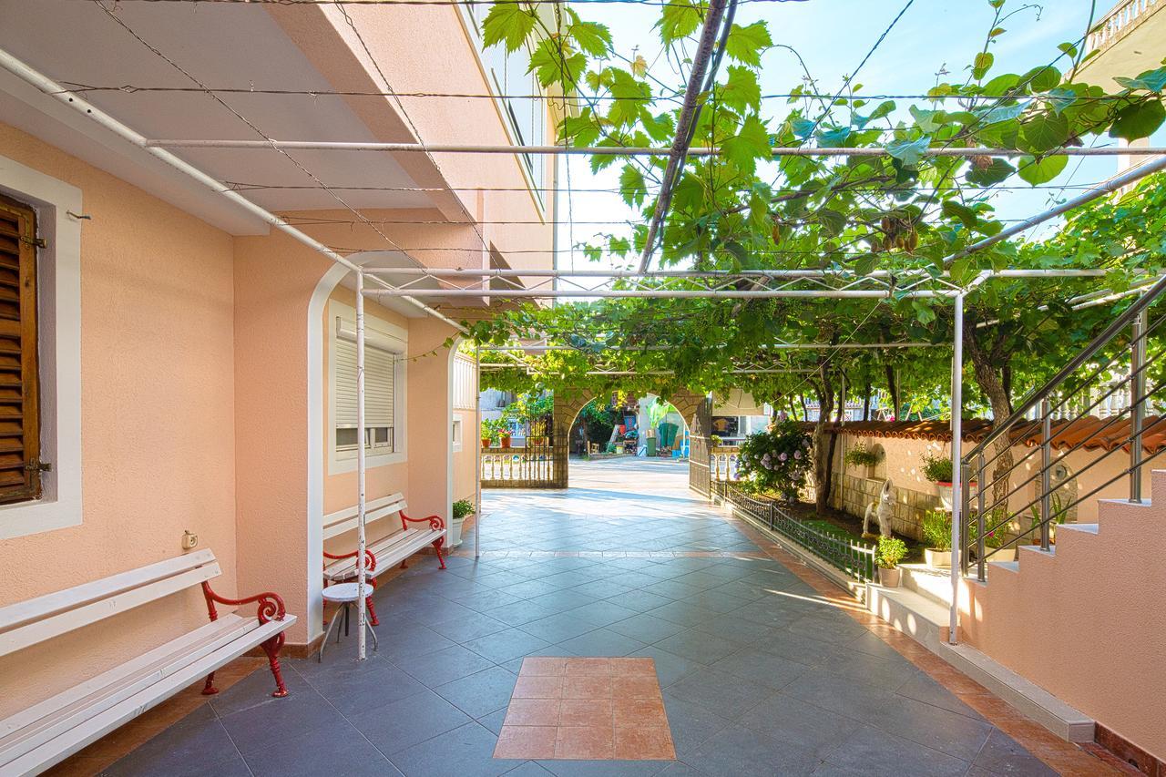 Apartmani Mihailovic Будва Экстерьер фото